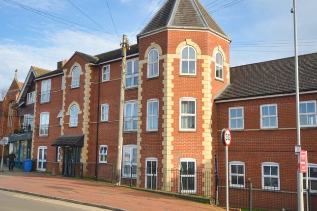 Penthouse for sale in Station Road, Desborough