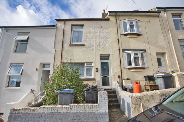 2-bed terraced on Widred Road, Kent, £80,000