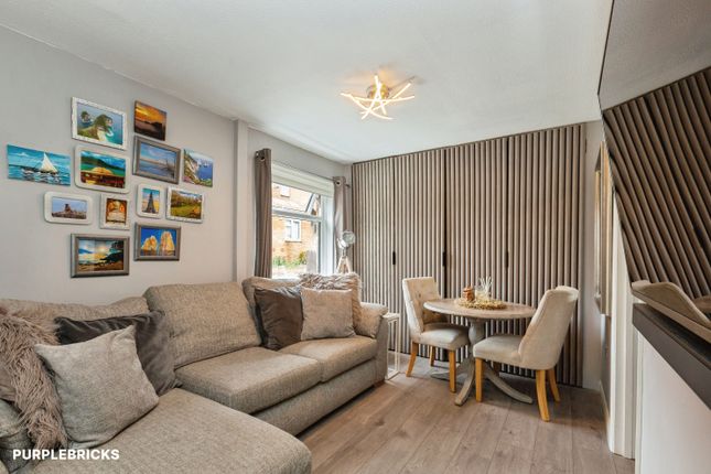 13, Harman Walk, High Wycombe photo 4