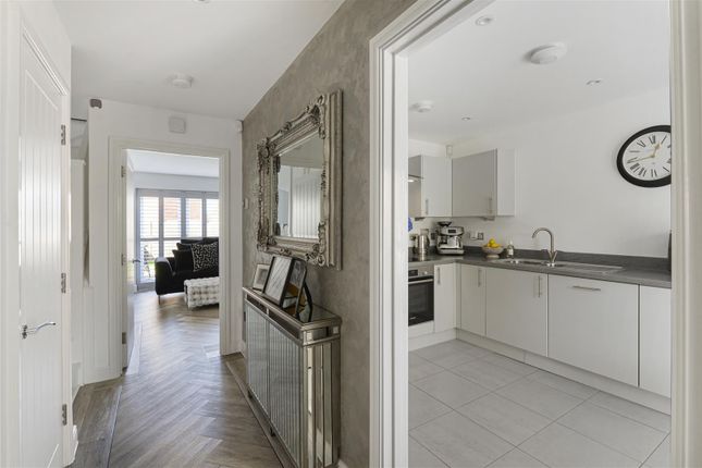 Edington Way, West Malling photo 4