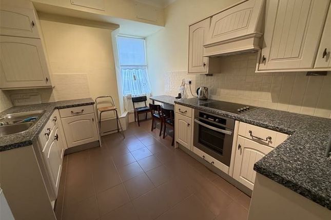 7, West End, Beaumaris photo 4
