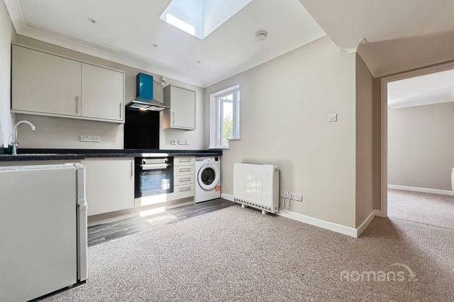 Flat 4 Rivendell, 16, Church Lane, Farnborough photo 2