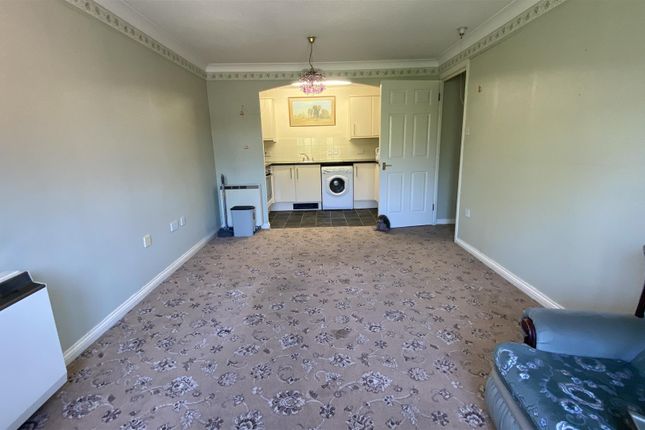 Flat for sale in Lammas Road, Coventry