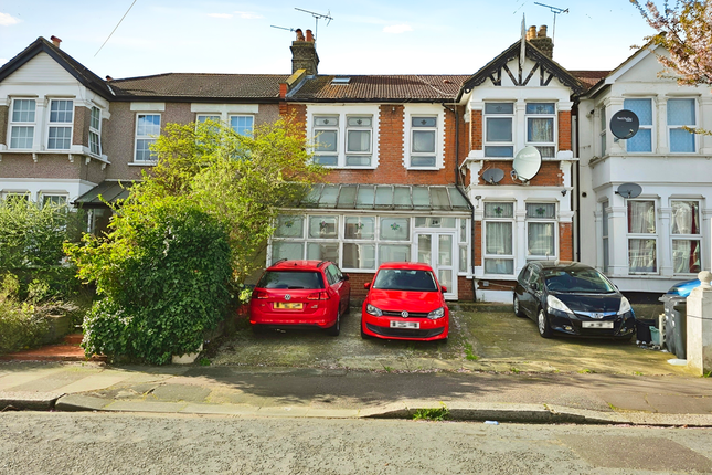 Thumbnail Terraced house for sale in Kensington Gardens, Ilford