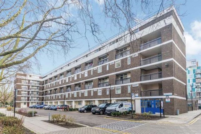 Thumbnail Flat to rent in Dickens Estate, London