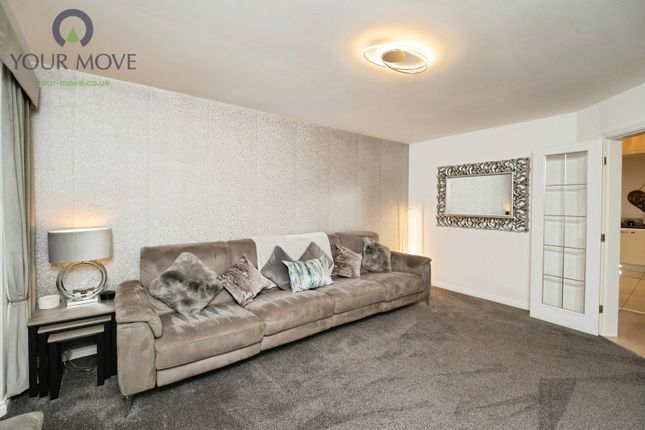 5, Black Myres Close, Bradford photo 3
