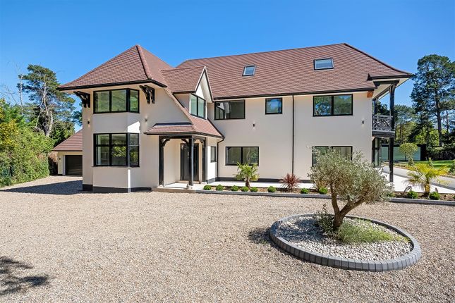 14, Pine Coombe, Shirley Hills photo 2