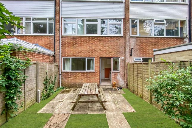 Horwood Close, Oxford photo 4
