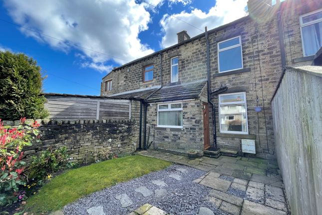 2-bed house on 11, Springfield Terrace, Huddersfield, £675/mo