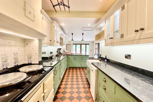 17 Granville Terrace, Stone photo 3