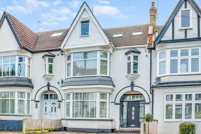 Terraced house for sale in Oakleigh Park Drive, Leigh-On-Sea