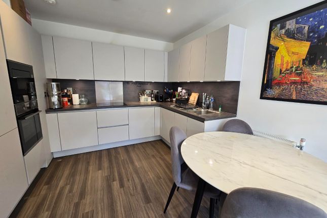7 Hampden Place, St. Andrews Way, Hertfordshire photo 2