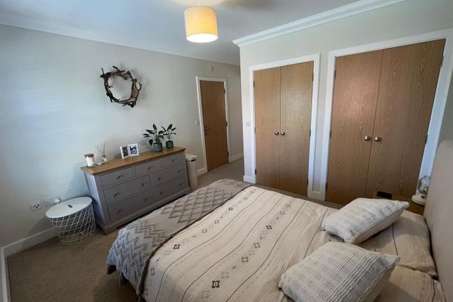15, Regent Way, Kings Hill photo 5