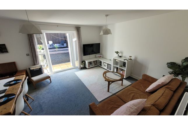 Link-detached house for sale in Mooring Lane, Brownhills, Walsall