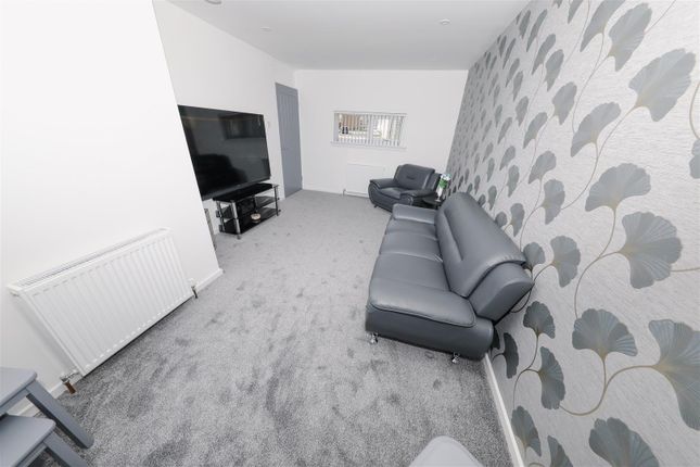 64, Tarves Place, Glenrothes photo 4