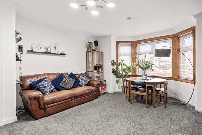 21, Elizabeth Avenue, Grangemouth photo 4