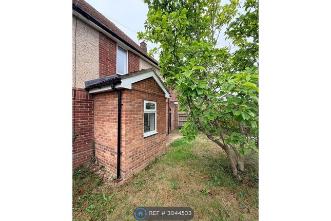 Knights Way, Emmer Green, Reading photo 2