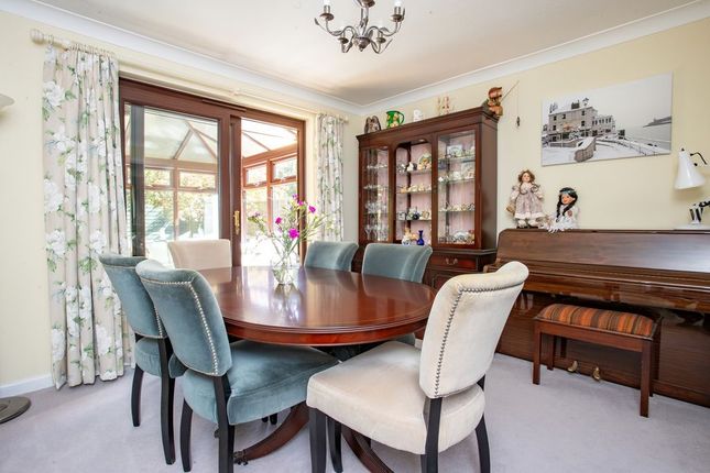 26, Loxwood Road, Lovedean photo 4