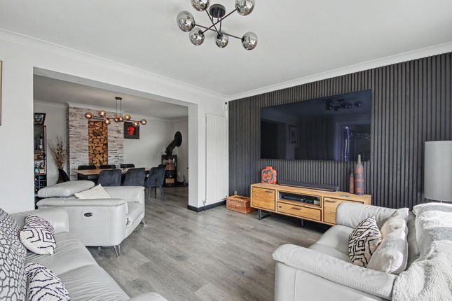 4 Maddoxford Lane, Southampton photo 3