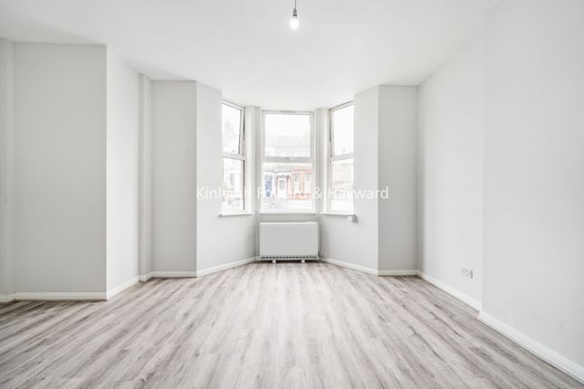 Flat C, 37, Catford Hill, London photo 3
