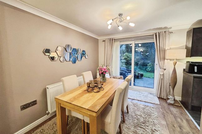 8, Robinson Close, Willington photo 4