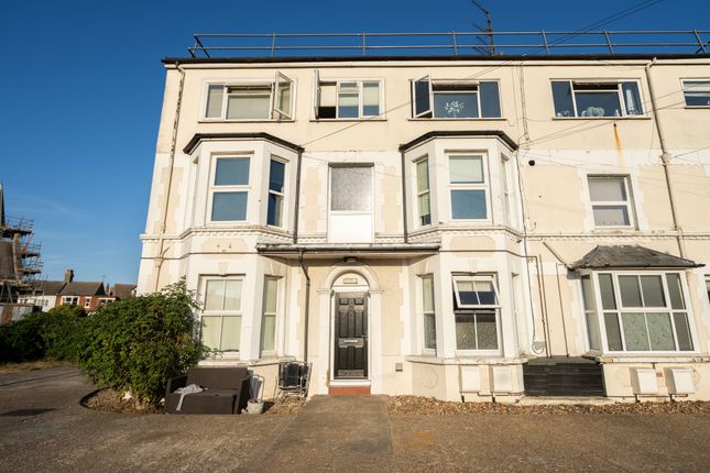 2-bed flat on  Flat 1, 64, Ellis Road, Clacton on Sea, £95,000