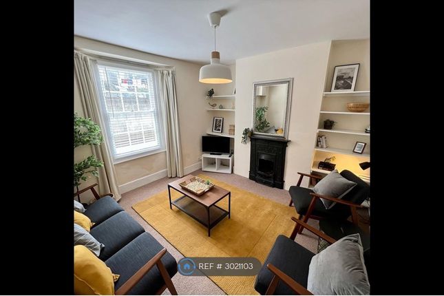 Wellington Terrace, Truro photo 2
