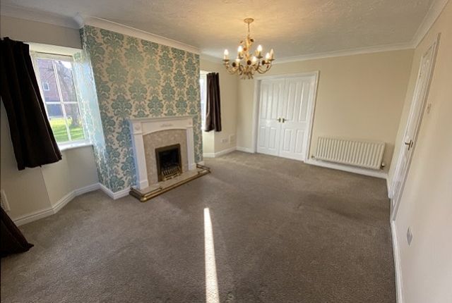4, Argil Close, Wolverhampton photo 2
