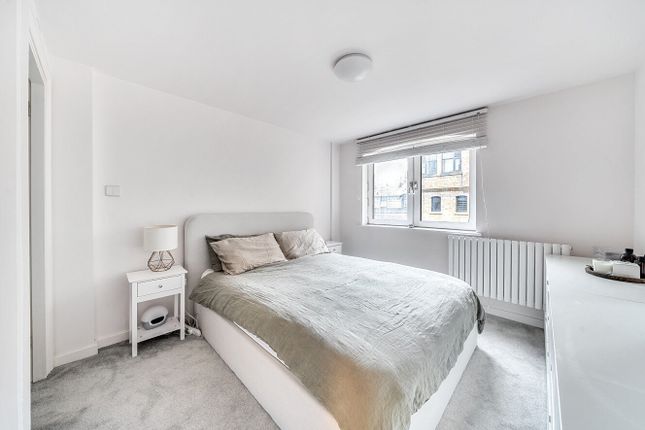 Flat 51, Scotts Sufferance Wharf, 5, Mill Street, London photo 4