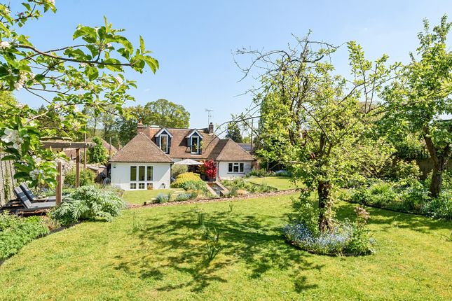 14, New Road, Little Kingshill photo 2