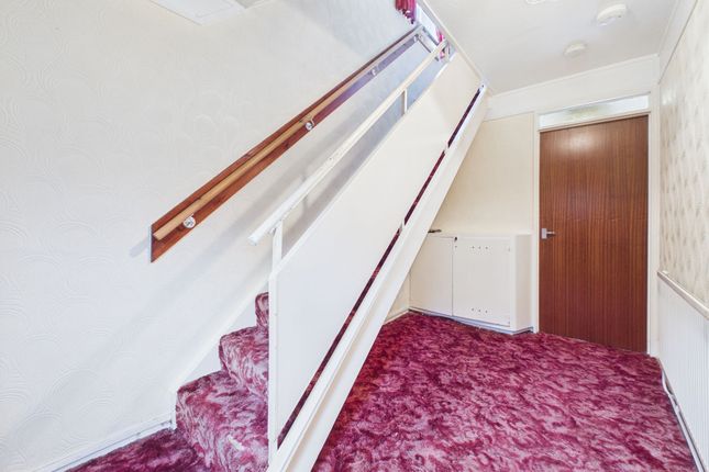 13 Glan Ebbw, Abertillery photo 3