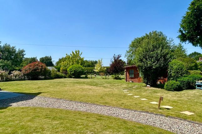 15, Cherrington, Newport photo 4