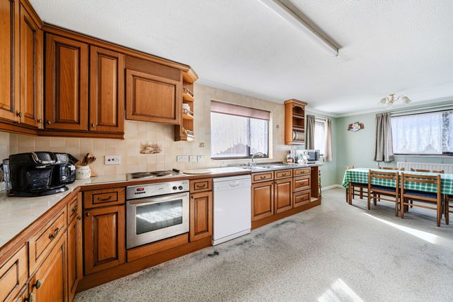 14 Warner Road, Chichester photo 3