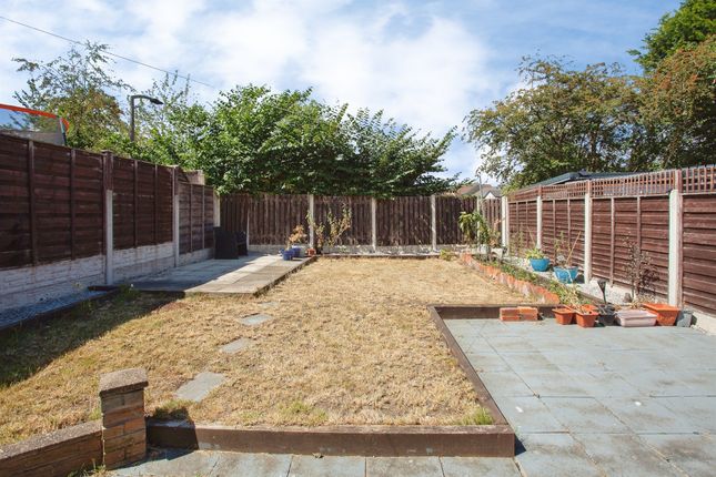 22, Gaunt Drive, ROTHERHAM photo 4