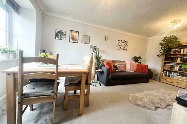 14, Thompson Way, Hertfordshire photo 4