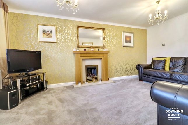 17, Sedgemere Grove, Walsall photo 4