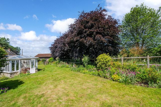 Charman Cottage, Nutfield Marsh Road, Redhill photo 4