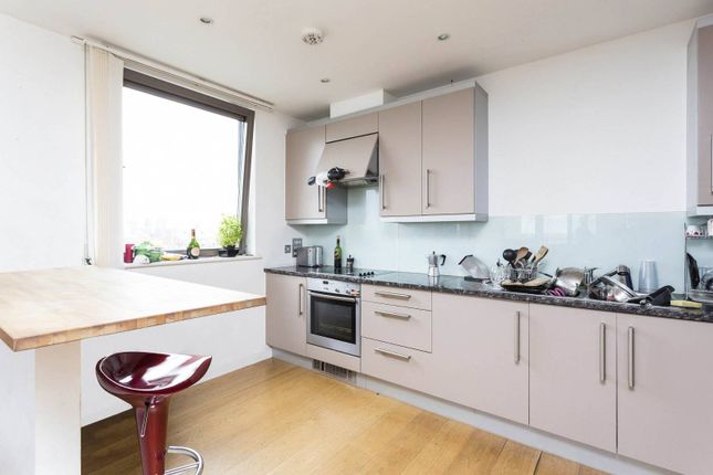 Thumbnail Flat to rent in Spencer Way, Shadwell, London