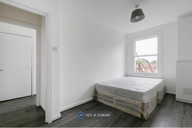 Thumbnail Flat to rent in Westow Hill, London