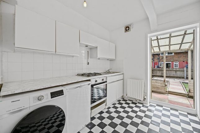 79, Mellitus Street, London photo 3