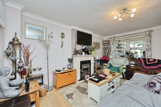 16, Montagu Close, Swaffham photo 4