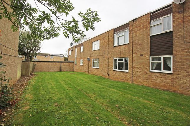 Thumbnail Flat for sale in Durham Road, Stevenage