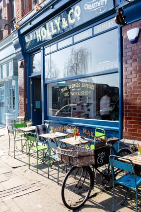 Thumbnail Restaurant/cafe for sale in St. Margarets Road, Twickenham
