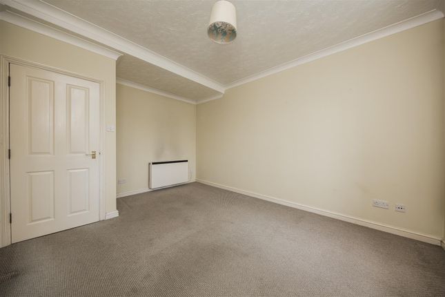 Flat 2, 8, Abbey Brewery Court, West Malling photo 4