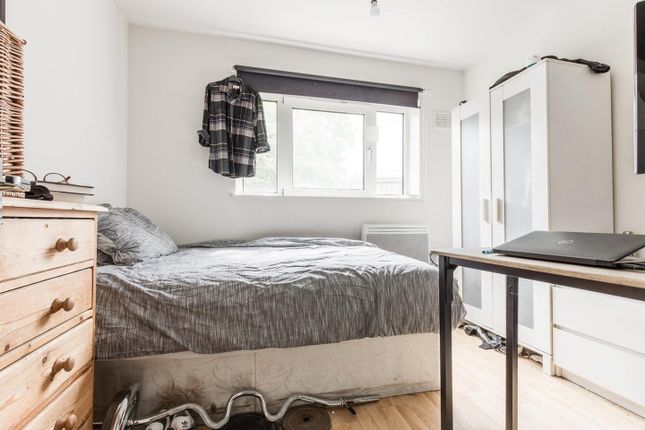 Flat 17, Brooks Court, London photo 2