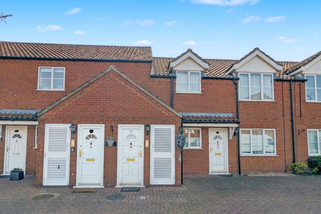 1-bed flat on Sutton Court, Skegness, £76,000