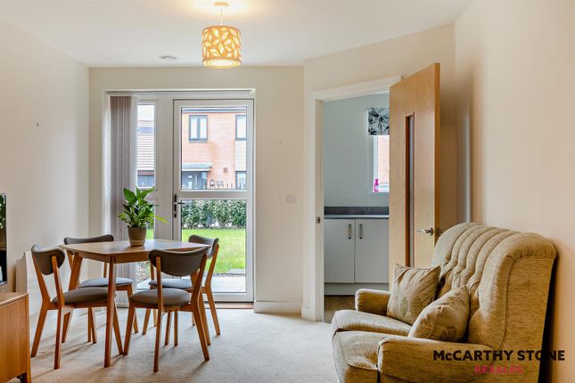 Flat for sale in Pym Court, Bewick Avenue, Topsham, Exeter