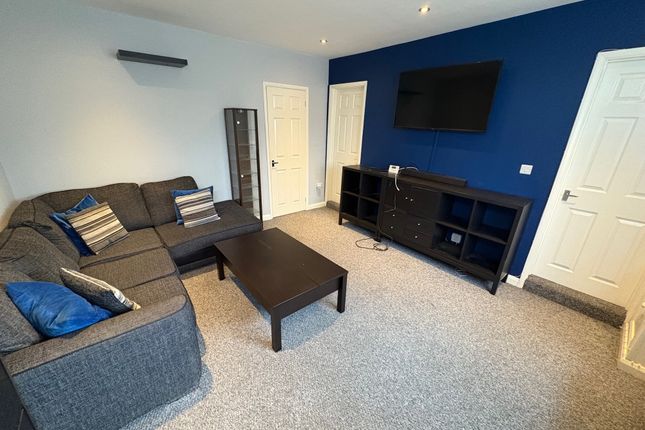35a, Ilkeston photo 2