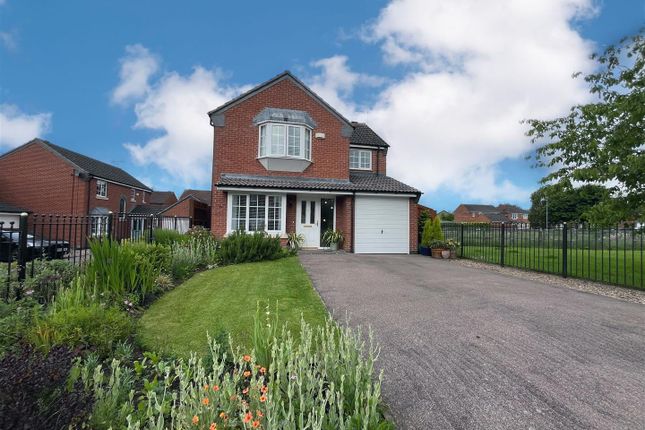 Thumbnail Detached house for sale in Bradstone Close, Broughton Astley, Leicester