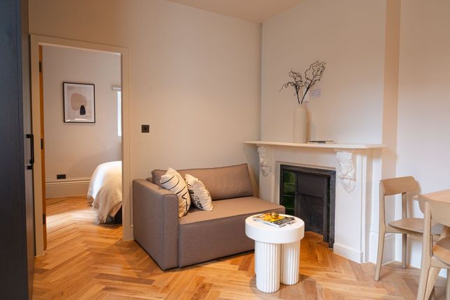 Thumbnail Flat to rent in Saint Stephen's Crescent, London